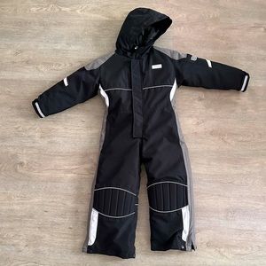 Activ8 Kids Snowsuit Size 6